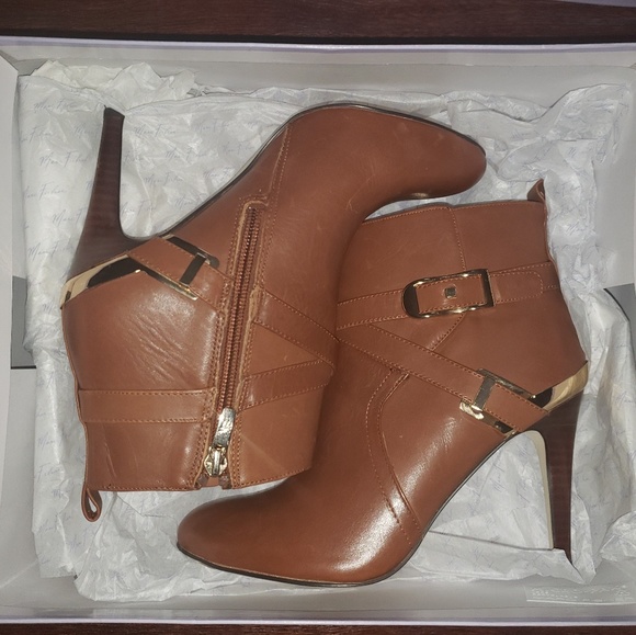 Booties - Picture 3 of 4